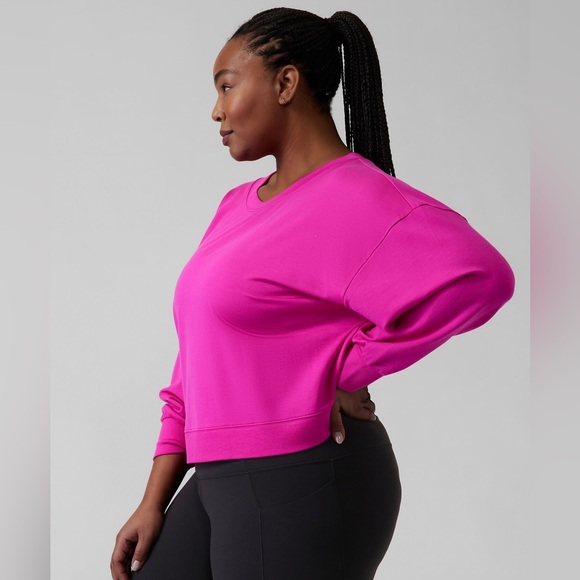 Athleta Sweaters - Athleta Savasana Twist Back Cropped Crewneck  Electric Fuchsia Pink - Large